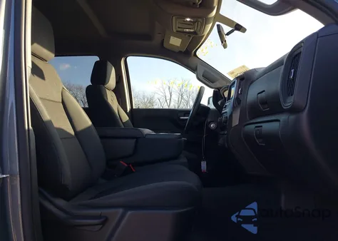 2019 Chevrolet Silverado 1500 Custom from USA, damaged, VIN 3GCPYBEH7KG304569